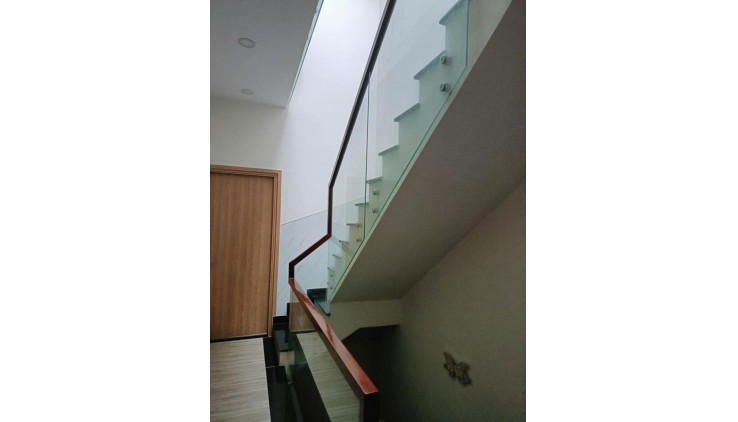 NHÀ 1/ LÊ VĂN QUỚI, HẺM 6M, 63M2, 4 TẦNG 5PN, FULL NỘI THẤT GIÁ NHỈNH 6 TỶ
